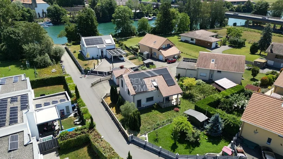 Villa für Familie mit Garten – Foto 3 von 13