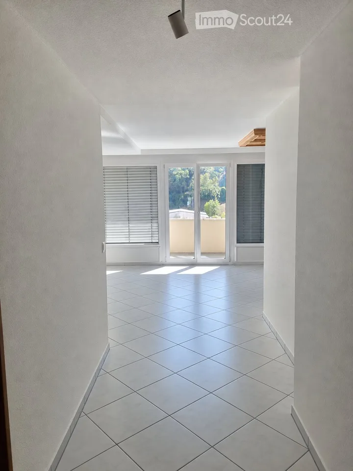 4.5-Zimmer-Wohnung in Visp zu vermieten – hell, grosszügig und zentral – Foto 4 von 13
