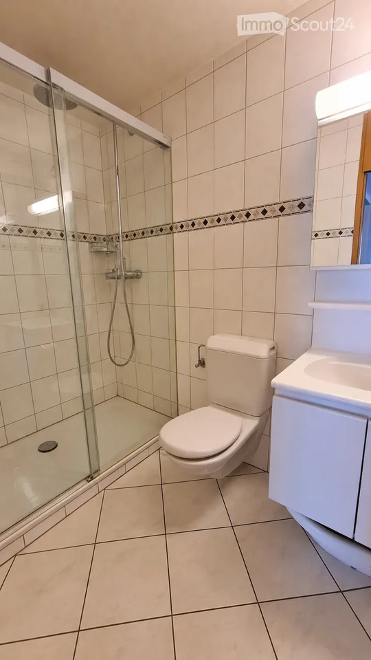 4.5-Zimmer-Wohnung in Visp zu vermieten – hell, grosszügig und zentral – Foto 5 von 13