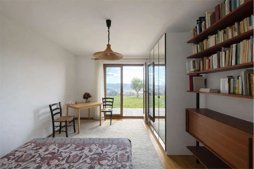 Casa bifamiliare con vista imprendibile a Besazio – foto 11 di 12