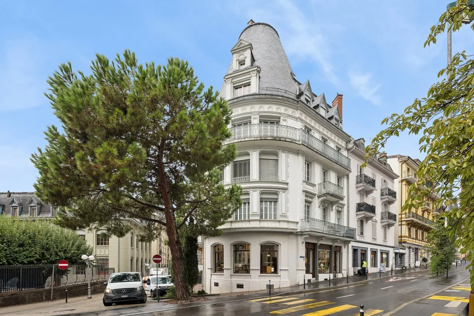 Magnificent 5-room apartment renovated in the heart of Montreux – photo 10 of 10