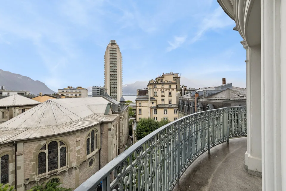 Magnificent 5-room apartment renovated in the heart of Montreux – photo 9 of 10