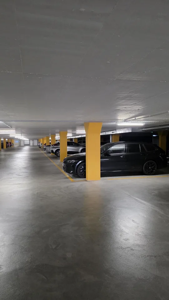 Einstellhallenplatz (mit oder ohne Elektroladestation) zu vermieten – Foto 2 von 4