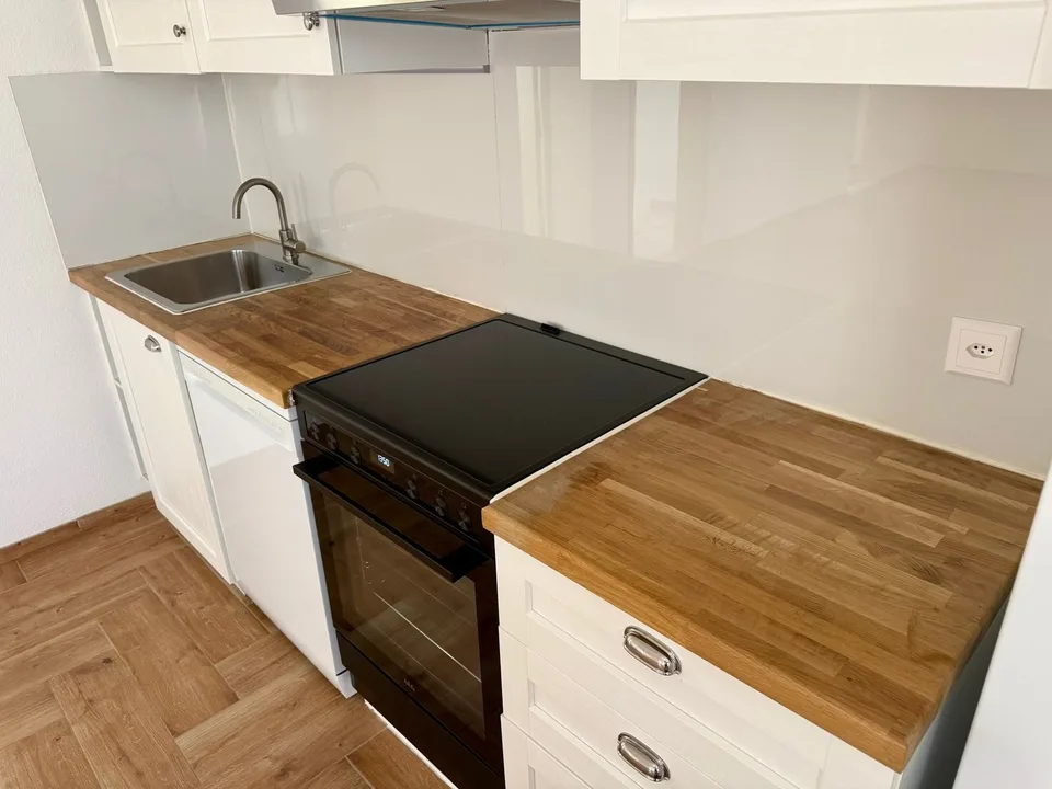 TOP : Appartement charmant de 2,5 pièces au cœur de Frauenfeld – photo 2 sur 13