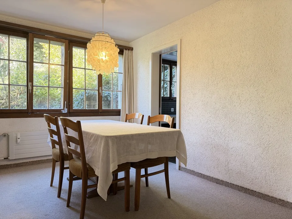 Heimelige 2½-Zimmer-Wohnung mit herrlicher Bergsicht in Grindelwald – Foto 8 von 13