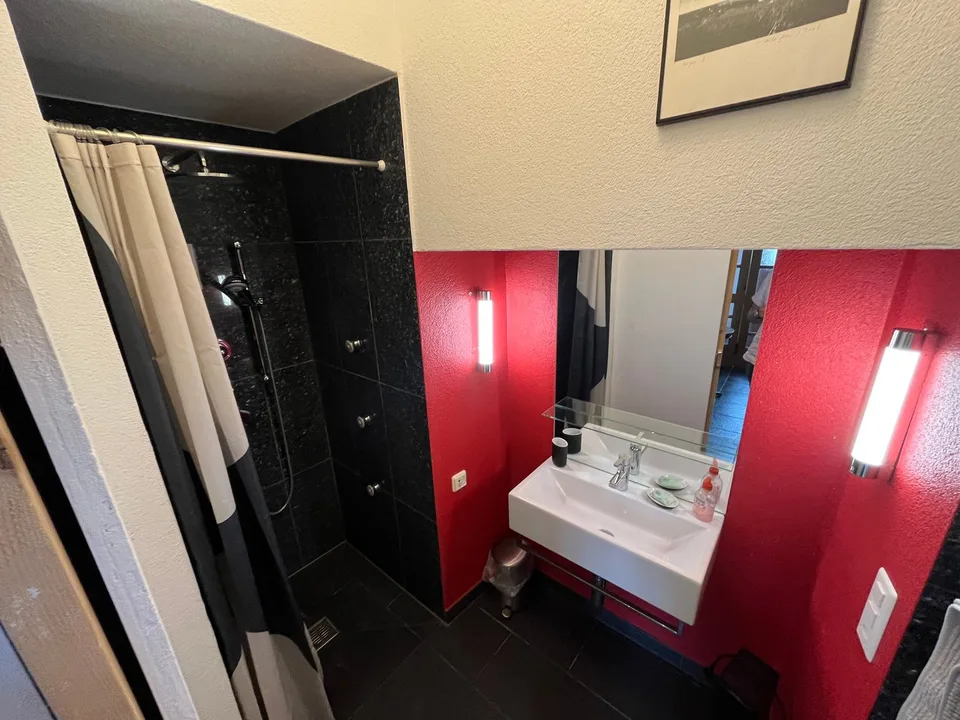 APPARTEMENT 1½ PIÈCE À EVILARD (BE), MEUBLÉ, DURÉE DÉTERMINÉE – photo 3 of 5