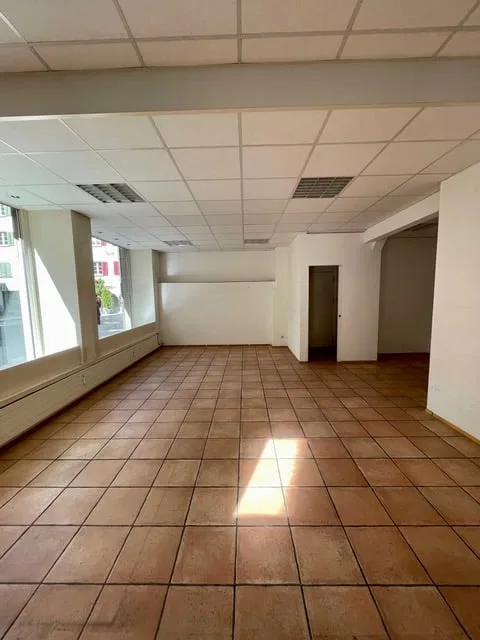 Local commercial dans la vieille ville de Chur – photo 12 sur 16
