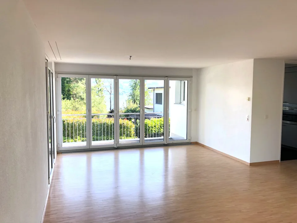 4.5-room apartment on the ground floor with garden seating – photo 3 of 9