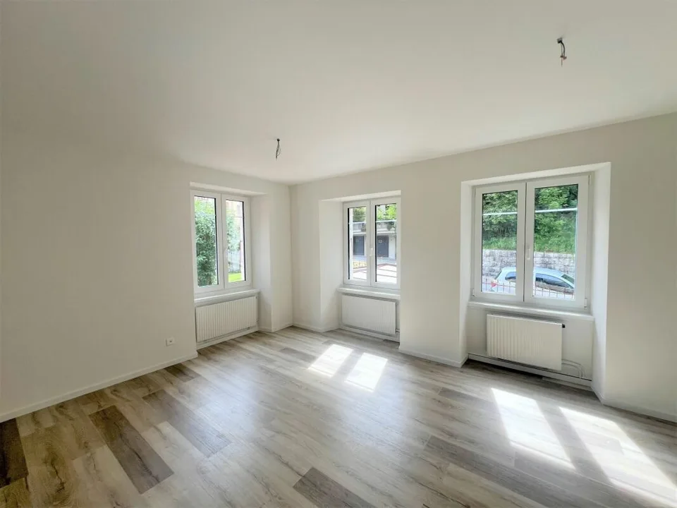 Rückseite 55 Groß 2,5 Zimmer im 2. Stock Osten – Foto 2 von 4