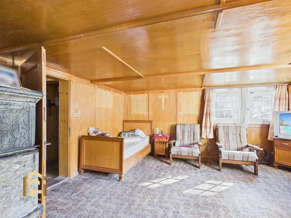 Apartment to be renovated in the village center of Saas-Fee, secondary residence permitted – photo 3 of 13