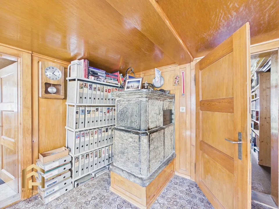 Apartment to be renovated in the village center of Saas-Fee, secondary residence permitted – photo 4 of 13