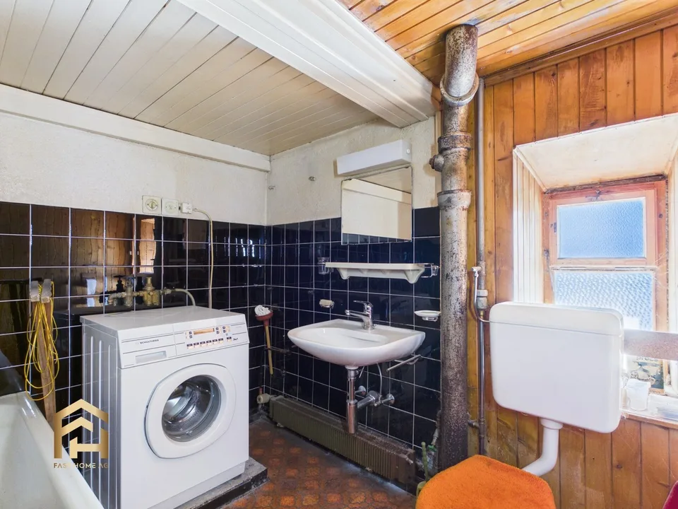 Apartment to be renovated in the village center of Saas-Fee, secondary residence permitted – photo 10 of 13