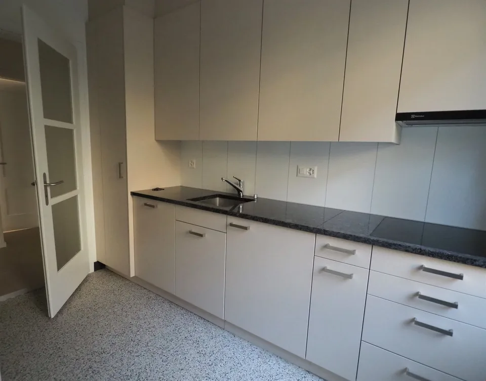 Wunderschöne, helle Altbauwohnung – Foto 2 von 7