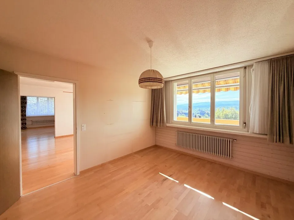 Maison unifamiliale spacieuse avec appartement séparé et vue panoramique – photo 4 sur 30