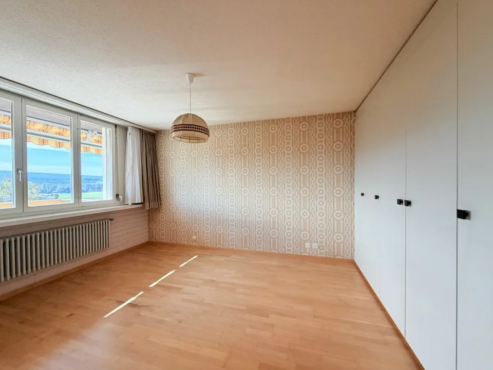 Maison unifamiliale spacieuse avec appartement séparé et vue panoramique – photo 21 sur 30
