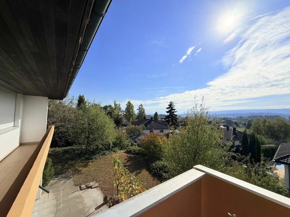 Maison unifamiliale spacieuse avec appartement séparé et vue panoramique – photo 11 sur 30