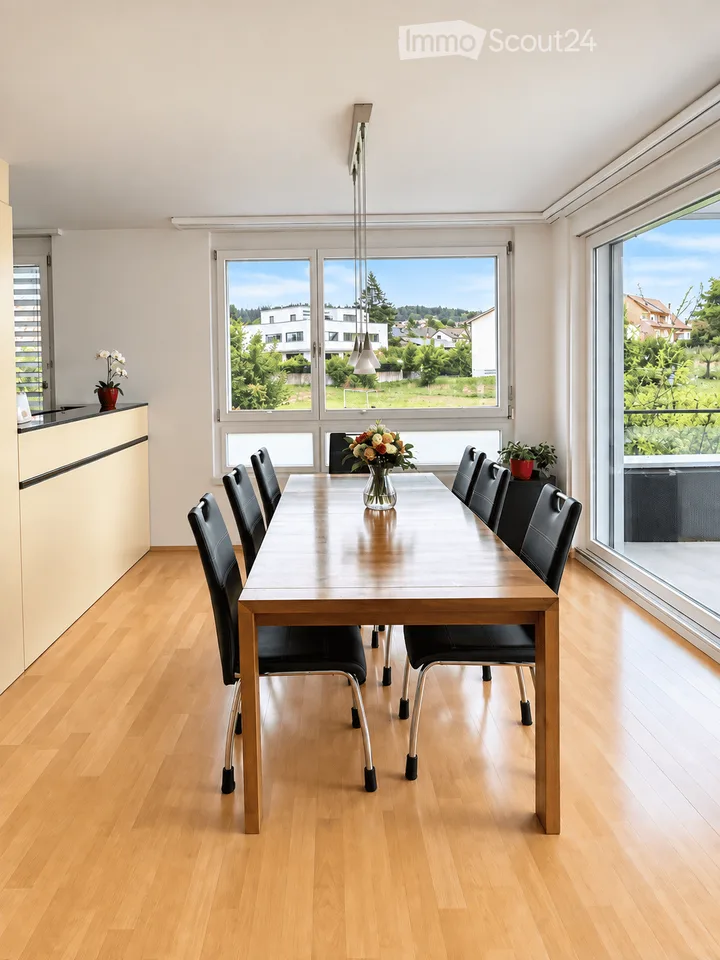 Lichtdurchflutete 3.5-Zimmer-Eigentumswohnung mit überdachtem Balkon – Foto 5 von 10