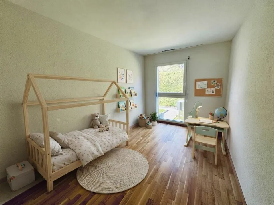 ANGENEHME 3.0 ZIMMER WOHNUNG VON 67 M² IN CERNIER - ZWISCHEN NATUR UND VERKEHRSANBINDUNG – Foto 5 von 7