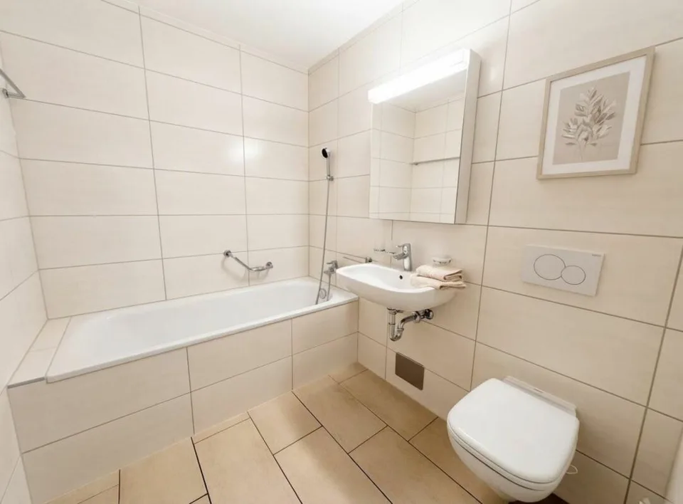 ANGENEHME 3.0 ZIMMER WOHNUNG VON 67 M² IN CERNIER - ZWISCHEN NATUR UND VERKEHRSANBINDUNG – Foto 6 von 7