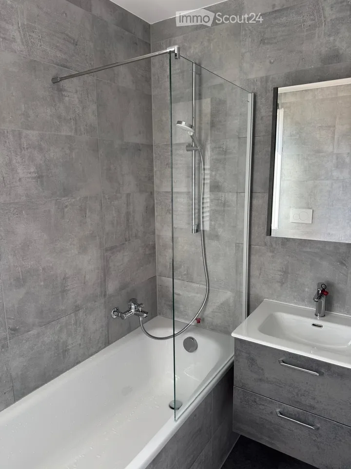 Wohnung 4.5 Zimmer im Zentrum von Monthey renoviert – Foto 5 von 5