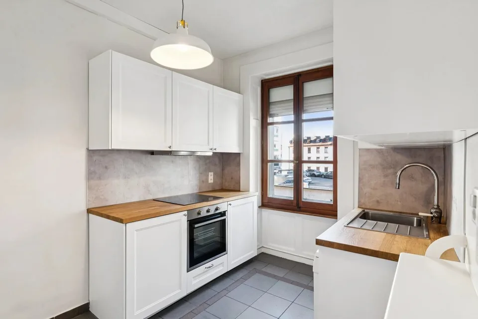 Seltenes 4-Zimmer-Apartment im Herzen von Eaux-Vives, nur zwei Schritte vom See entfernt – Foto 5 von 13