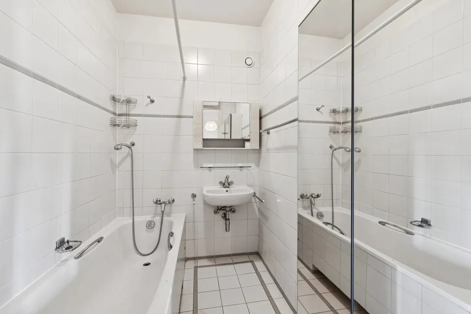 Seltenes 4-Zimmer-Apartment im Herzen von Eaux-Vives, nur zwei Schritte vom See entfernt – Foto 12 von 13