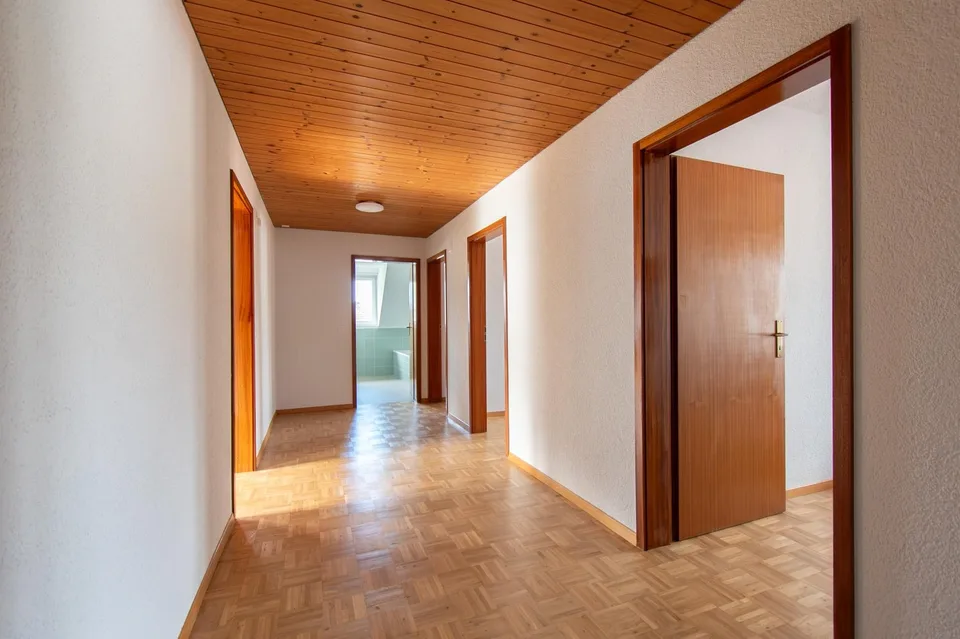 Charmante 4.5-Zimmer-Wohnung an ruhiger, zentraler Lage, Nähe Kantonspital – Foto 13 von 13
