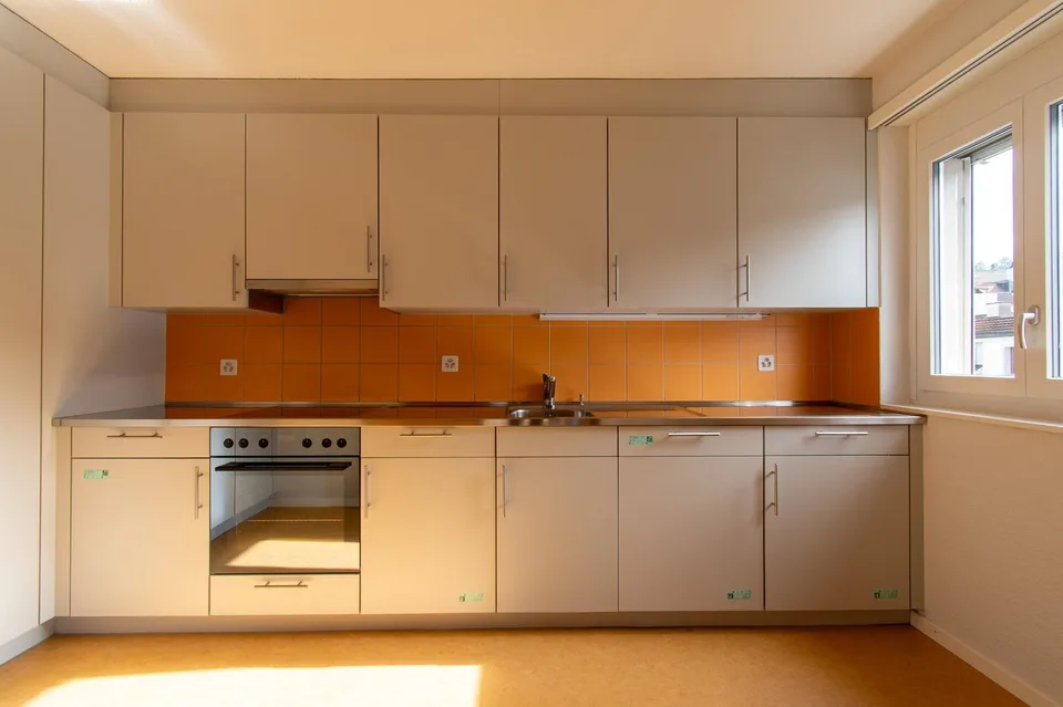 Charmante 4.5-Zimmer-Wohnung an ruhiger, zentraler Lage, Nähe Kantonspital – Foto 5 von 13