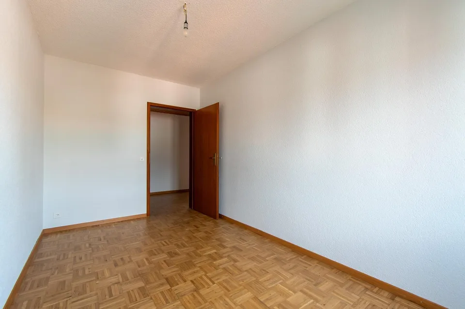 Charmante 4.5-Zimmer-Wohnung an ruhiger, zentraler Lage, Nähe Kantonspital – Foto 12 von 13
