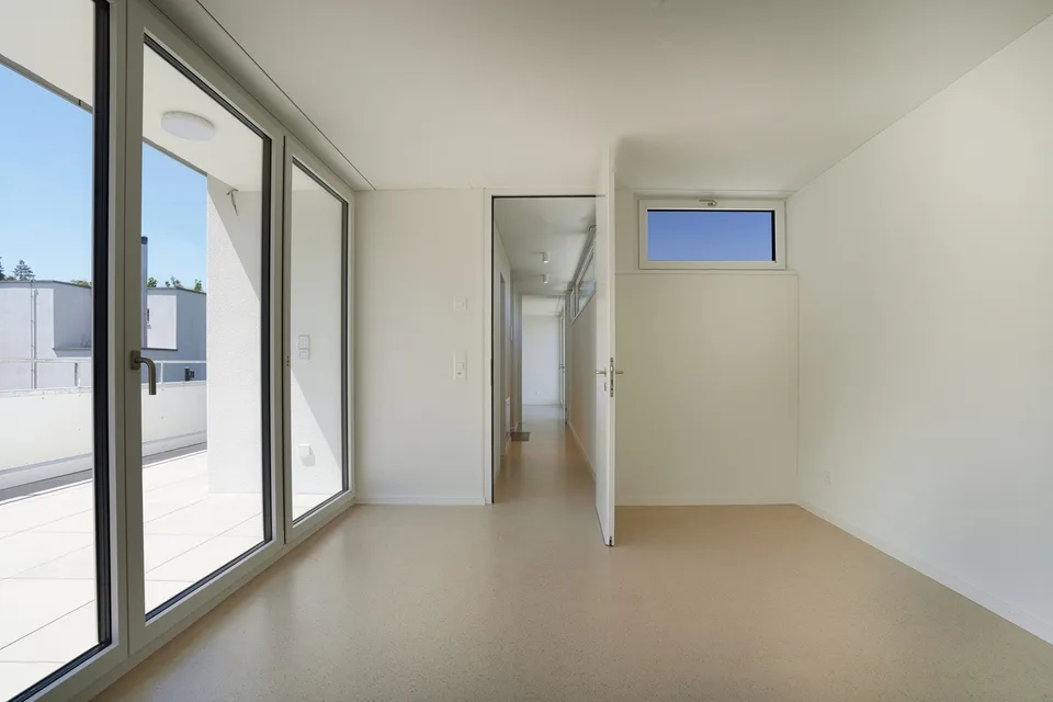 Exklusive 5.5-Zimmer-Attikawohnung mit Weitsicht – Foto 10 von 13
