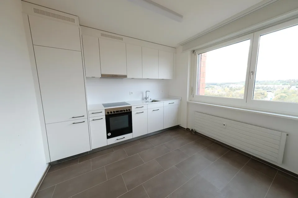 Moderne 1-Zimmer-Wohnung im 11. OG mit toller Weitsicht in Muttenz – Foto 3 von 6
