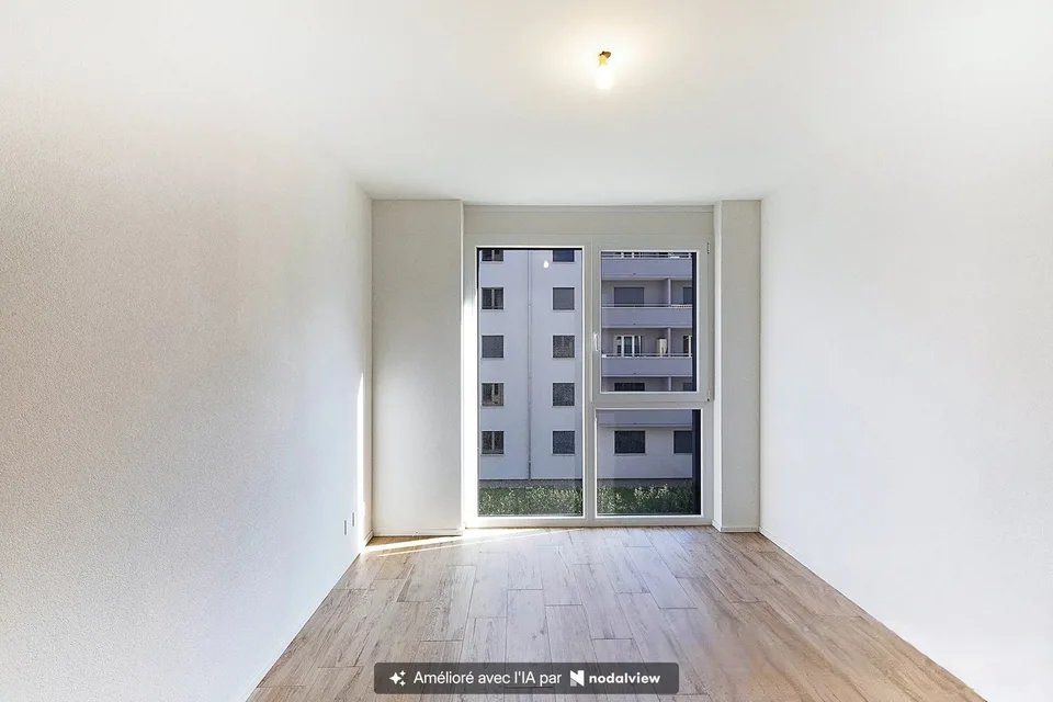 Elegantes 3.5-Zimmer-Wohnung mit Loggia, nur zwei Schritte vom Bahnhof entfernt – Foto 6 von 8