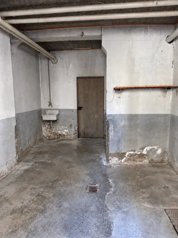 Spazio di stoccaggio/studio in affitto nel quartiere universitario – foto 3 di 3