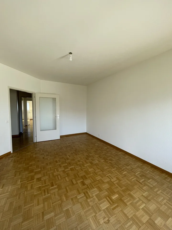 À louer à Champel - Appartement traversant de 4 pièces en attique – photo 2 sur 11