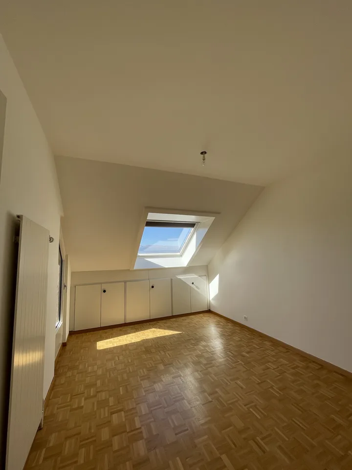 À louer à Champel - Appartement traversant de 4 pièces en attique – photo 8 sur 11
