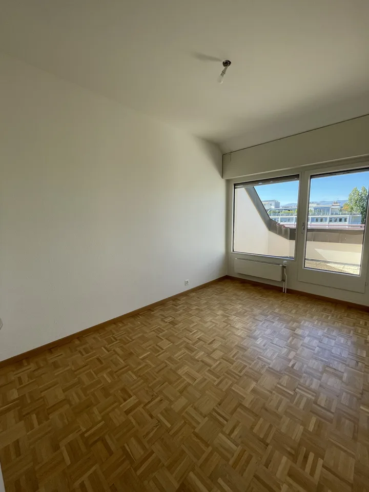 À louer à Champel - Appartement traversant de 4 pièces en attique – photo 6 sur 11