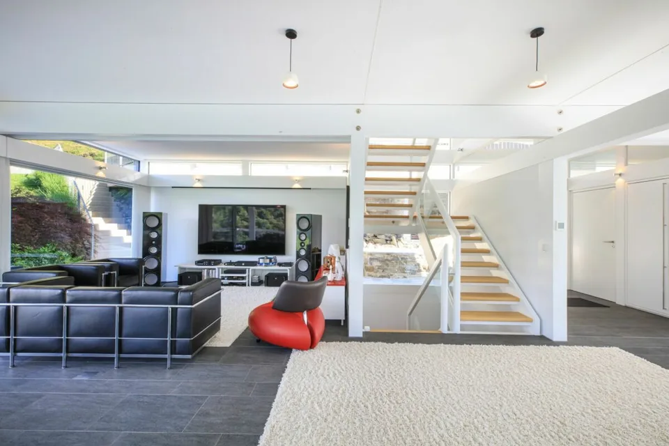 Luce, privacy e architettura contemporanea a Medeglia – foto 2 di 12