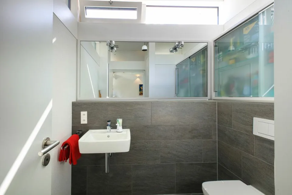 Luce, privacy e architettura contemporanea a Medeglia – foto 6 di 12