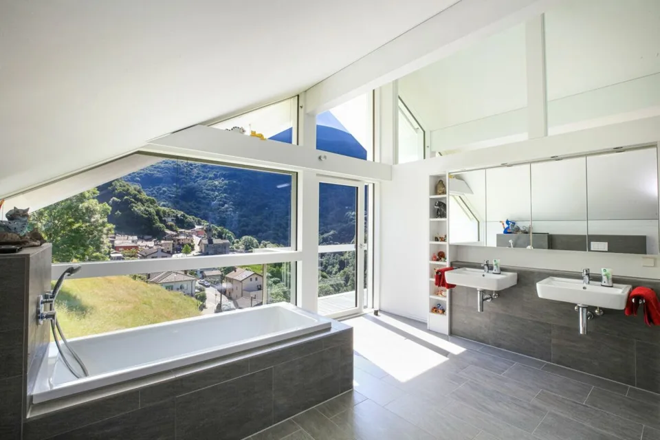Luce, privacy e architettura contemporanea a Medeglia – foto 8 di 12