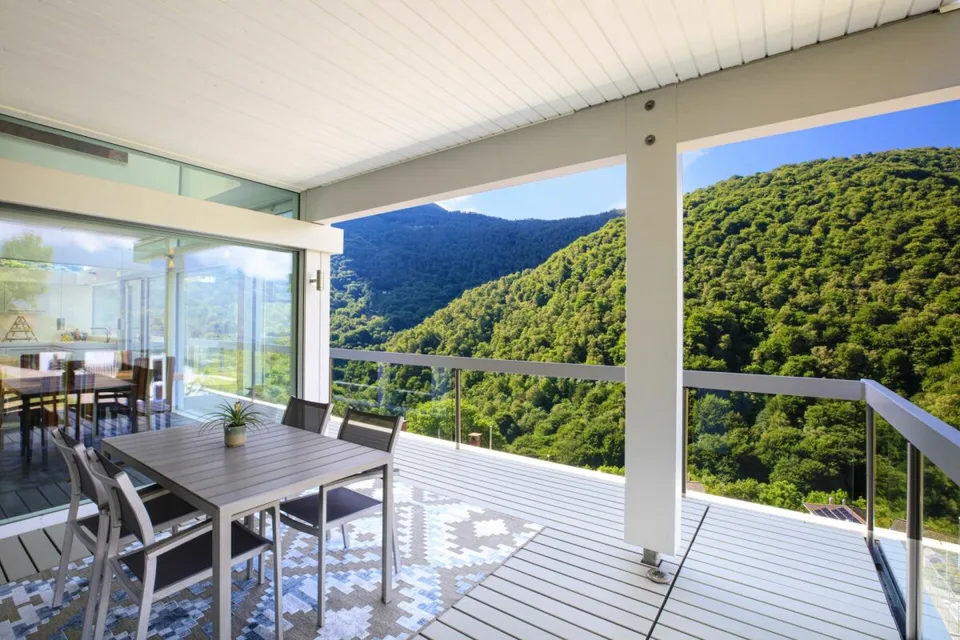 Luce, privacy e architettura contemporanea a Medeglia – foto 12 di 12