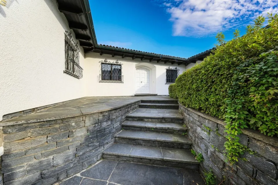 Mediterrane Villa mit Pool im Herzen von Ascona – Foto 7 von 8