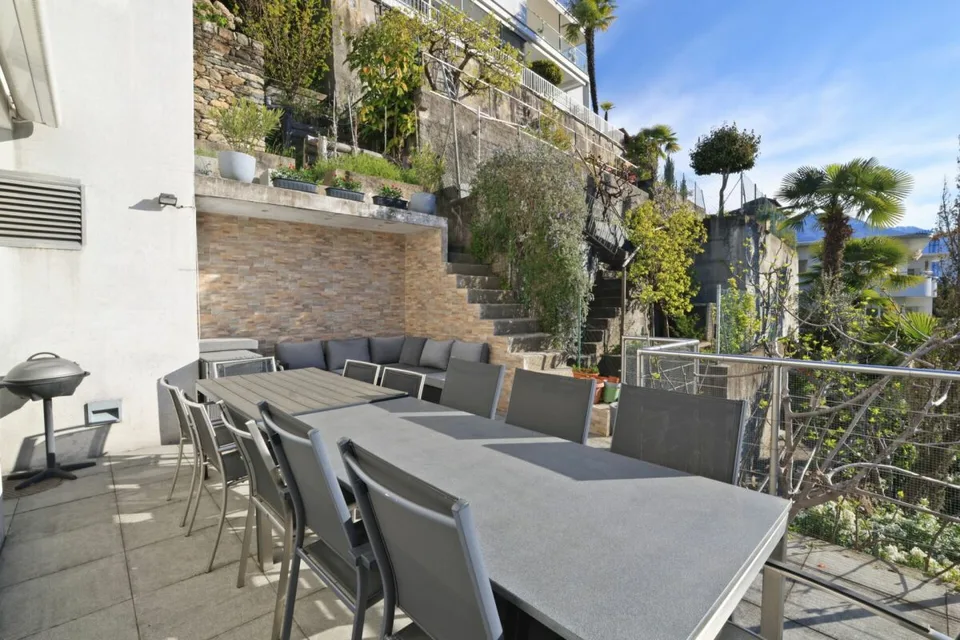 Moderne Zweifamilienhaus mit Sessicht und grosszügigen Terrassen – photo 7 sur 7