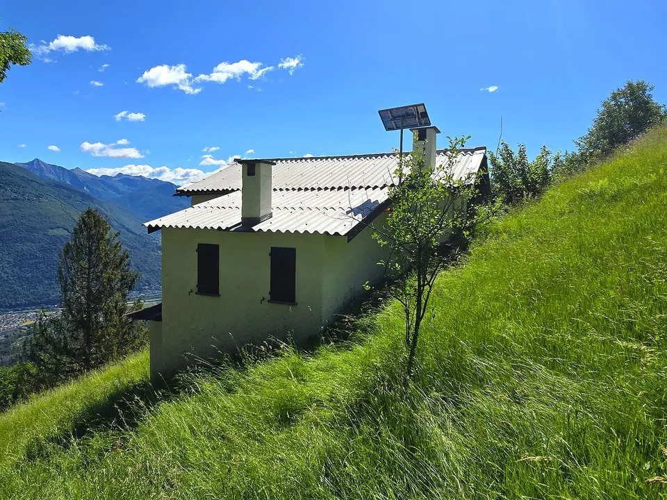 schönes Berghaus inmitten der Natur mit Seeblick und Land – foto 19 di 24