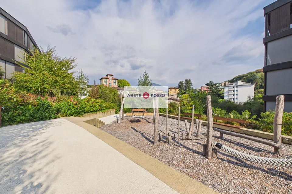 ELEGANTES APPARTMENT: GERÄUMIG, MODERN, ZWISCHEN WOHLBEFINDEN UND NATUR, NAHE BAHNHOF UND ZENTRUM LUGANO – Foto 3 von 28