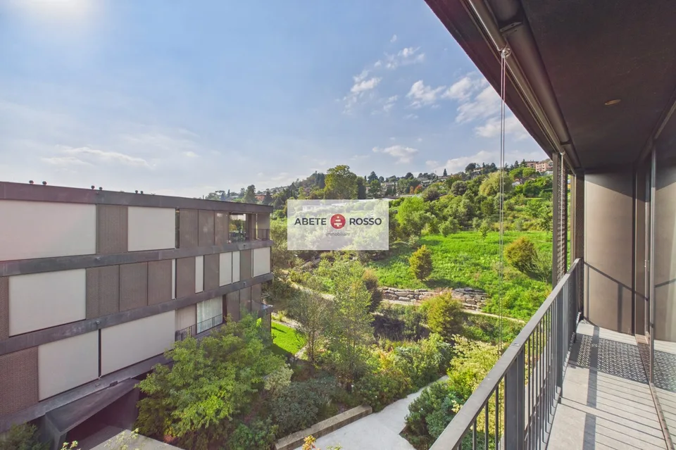 ELEGANTES APPARTMENT: GERÄUMIG, MODERN, ZWISCHEN WOHLBEFINDEN UND NATUR, NAHE BAHNHOF UND ZENTRUM LUGANO – Foto 10 von 28