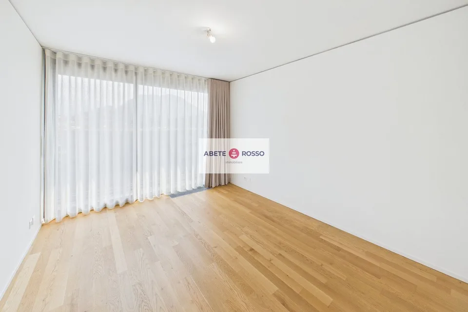 ELEGANTES APPARTMENT: GERÄUMIG, MODERN, ZWISCHEN WOHLBEFINDEN UND NATUR, NAHE BAHNHOF UND ZENTRUM LUGANO – Foto 17 von 28