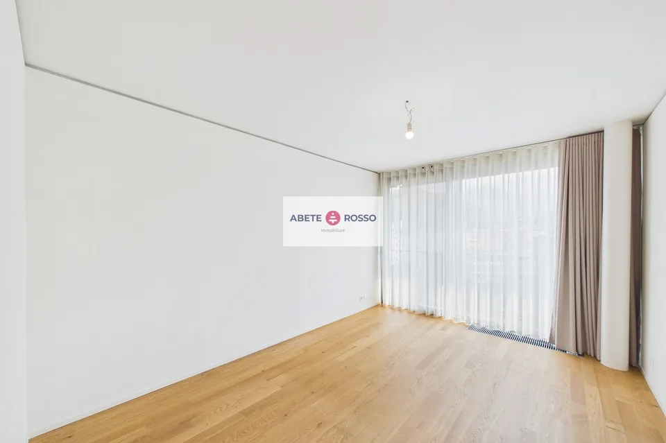 ELEGANTES APPARTMENT: GERÄUMIG, MODERN, ZWISCHEN WOHLBEFINDEN UND NATUR, NAHE BAHNHOF UND ZENTRUM LUGANO – Foto 20 von 28