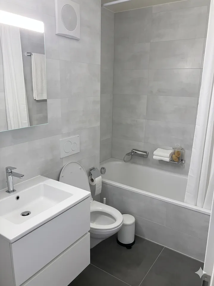 Élégant 2.5 pièces meublé avec balcon à Lausanne – foto 3 di 7