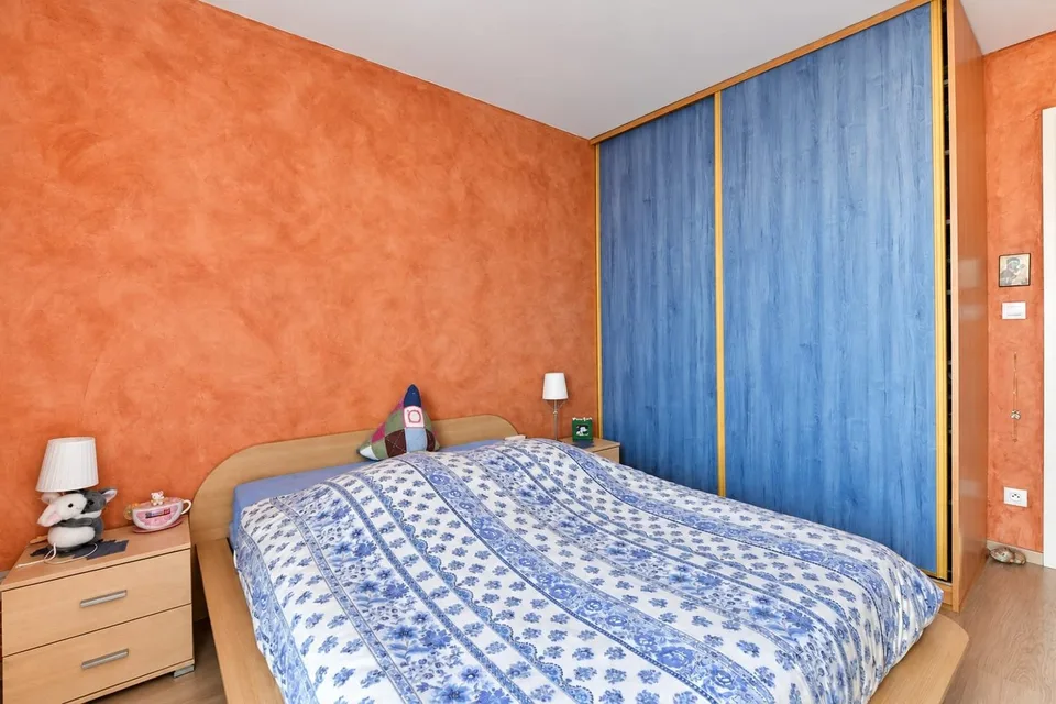 Huningue – Elegant 2-Bedroom Apartment with 2 Terraces, Park Views & 2 Garages – photo 12 of 15