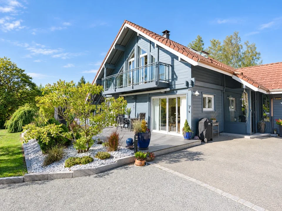 Chalet contemporaneo di 160 m² su 1,56 ettari di terreno con strutture equestri – foto 13 di 30